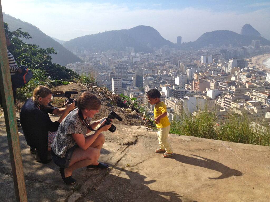 Als Erstes habt ihr uns in die Favelas von Rio de Janeiro geschickt. Da haben wir Luan getroffen.